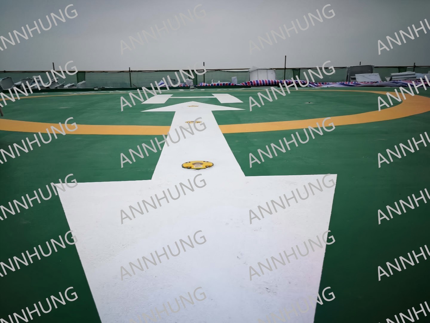 กรณี บริษัท ล่าสุดเกี่ยวกับ Building Rooftop Helipad Case Study: AH-HP-I Serial LED Heliport Inset Light