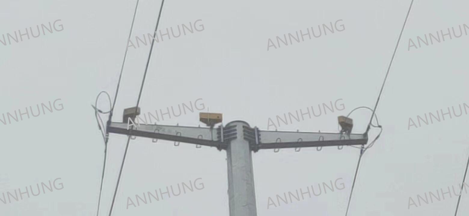 กรณี บริษัท ล่าสุดเกี่ยวกับ High-Intensity Type B Aviation Obstruction Light Installation: AH-HI-B1(L) Tower Marking Case Study